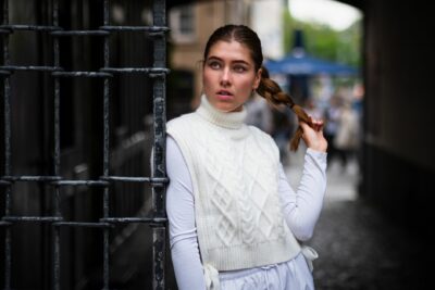 UNIQLO x JW Anderson : la collection automne-hiver 2026 mise sur le style campus